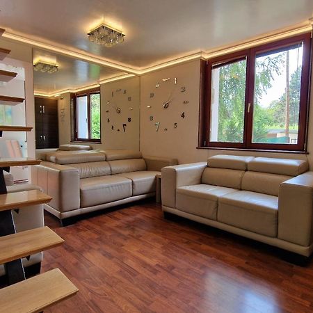 Pilis Hills View Deluxe House With Pool & Ac Near Bp Villa Pilisszentivan Exteriör bild