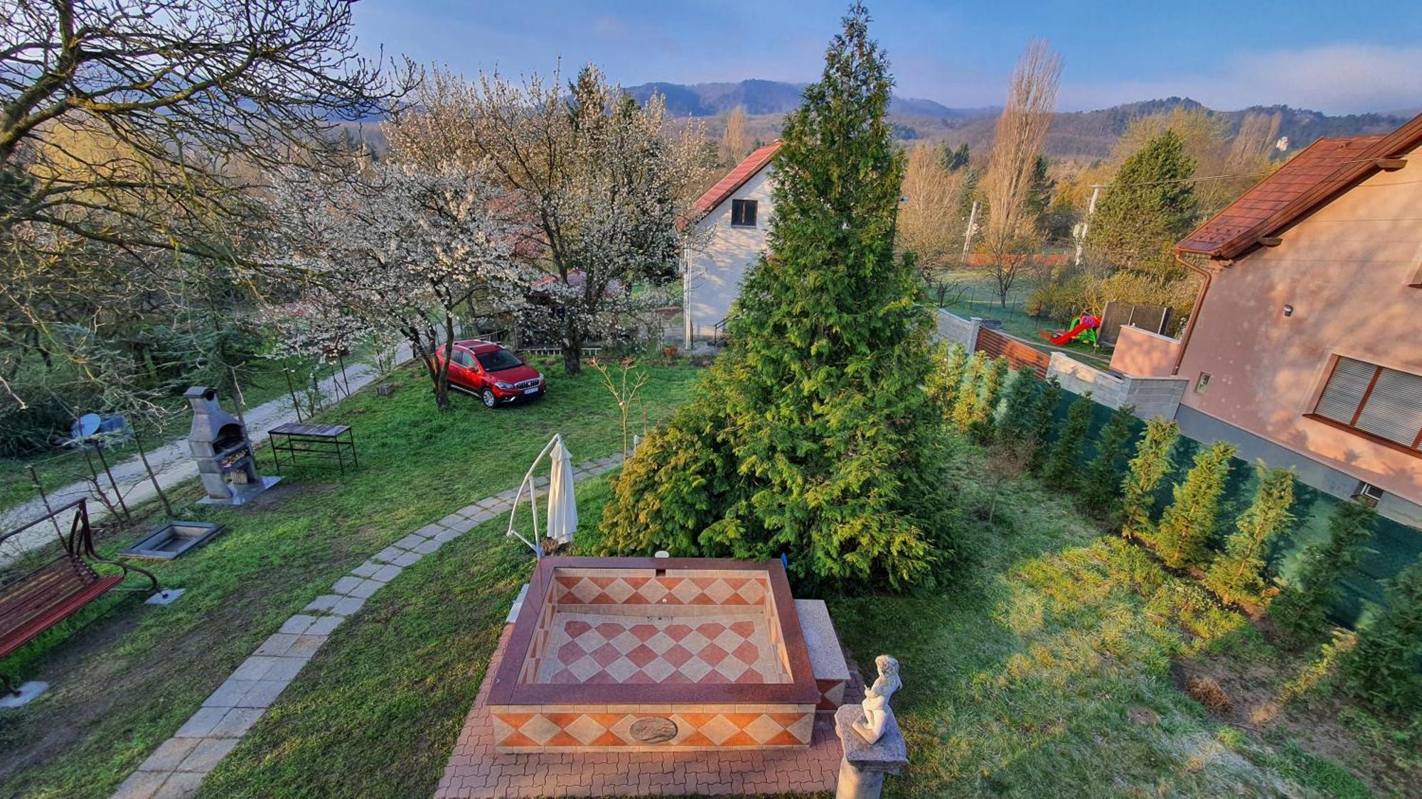 Pilis Hills View Deluxe House With Pool & Ac Near Bp Villa Pilisszentivan Exteriör bild