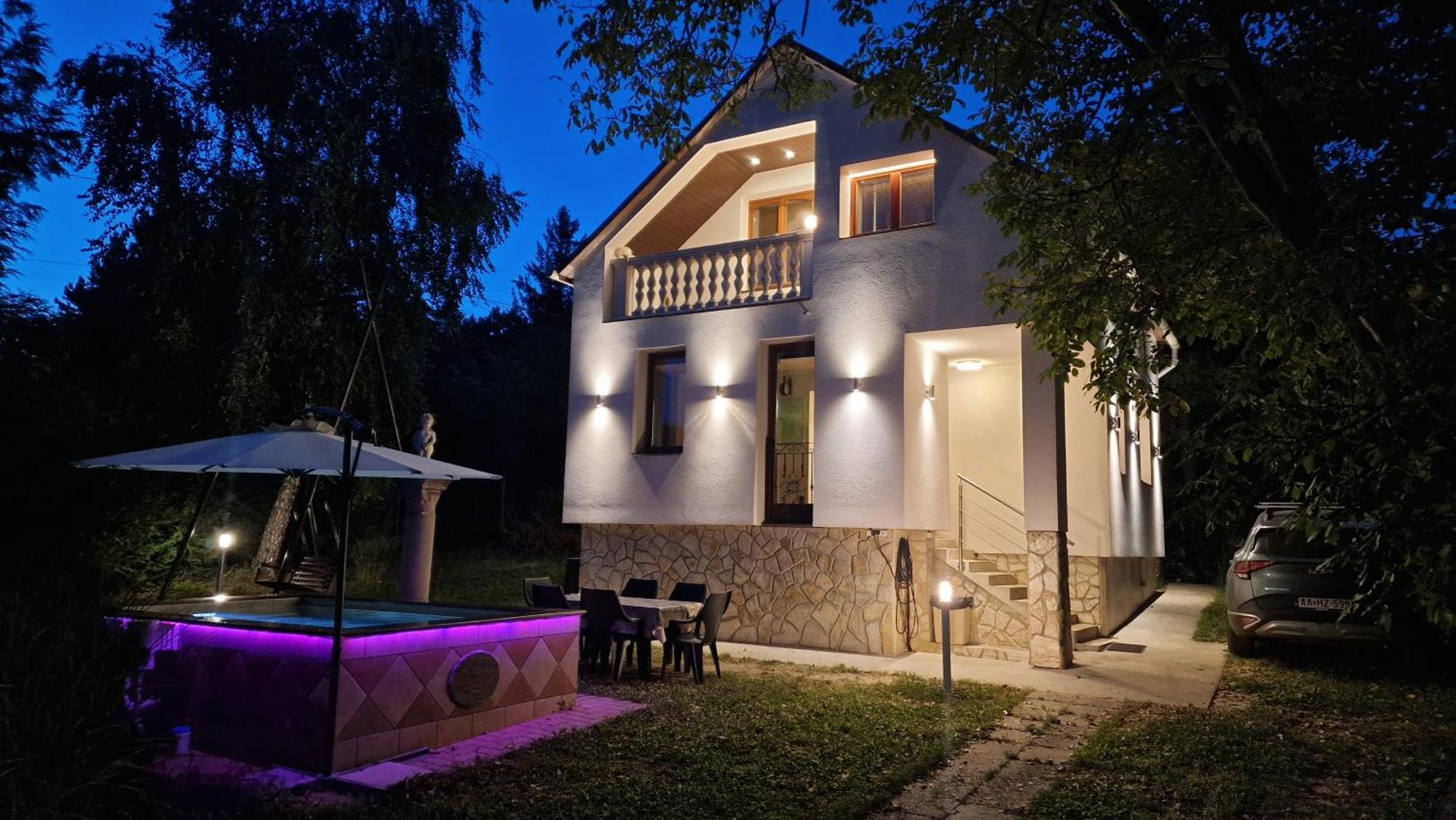 Pilis Hills View Deluxe House With Pool & Ac Near Bp Villa Pilisszentivan Exteriör bild